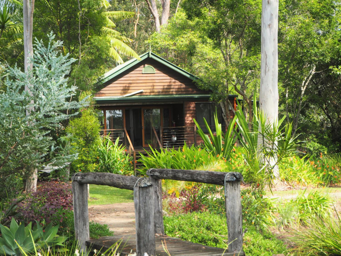 Others 3, Lake Weyba Cottages, Maroochy