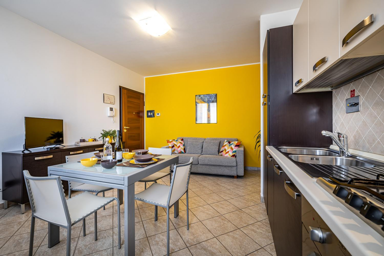 Dining Room 11