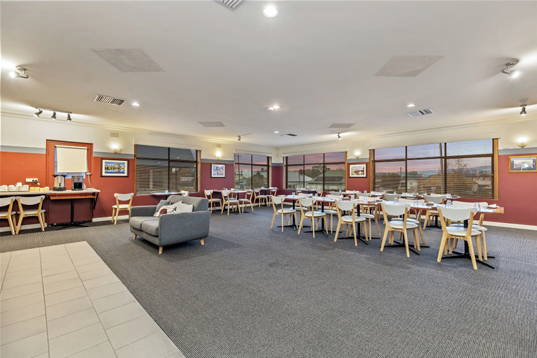 Food & Drinks 5, Amaroo Motel, Tumut