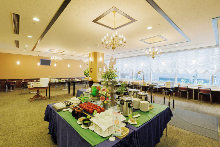 Food & Drinks 5, Hotel Monte Hermana Sendai, Sendai