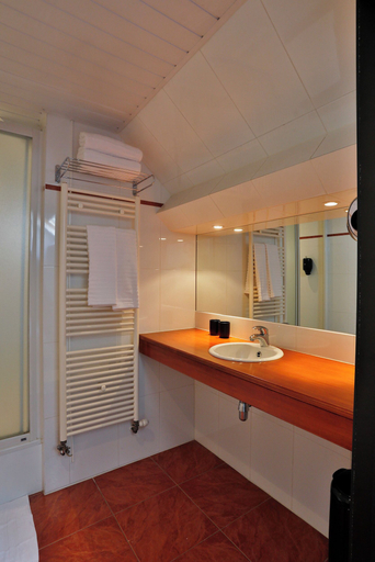 Bathroom 5, Hôtel L'ermitage, Luxembourg