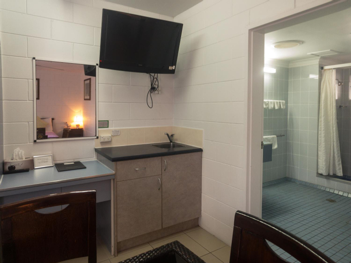 Bathroom 6