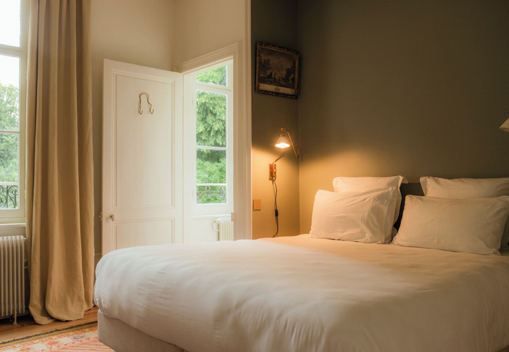 Bedroom 5, Petit Chateau Vercourt, Somme