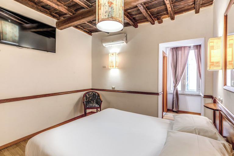 Bedroom 2, Hotel Santa Prassede, Rome