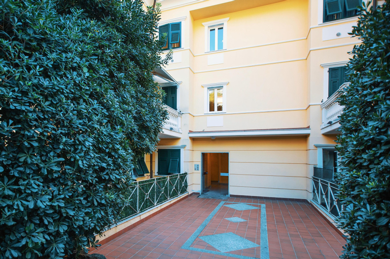 Exterior & Views 2, Art Apartment with Sea View, Imperia