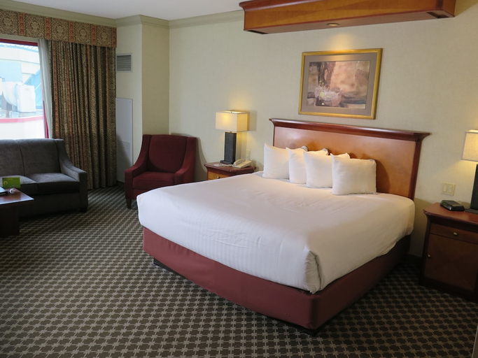 Bedroom 2, Harrah's Joliet- A Caesars Rewards Destination, Will