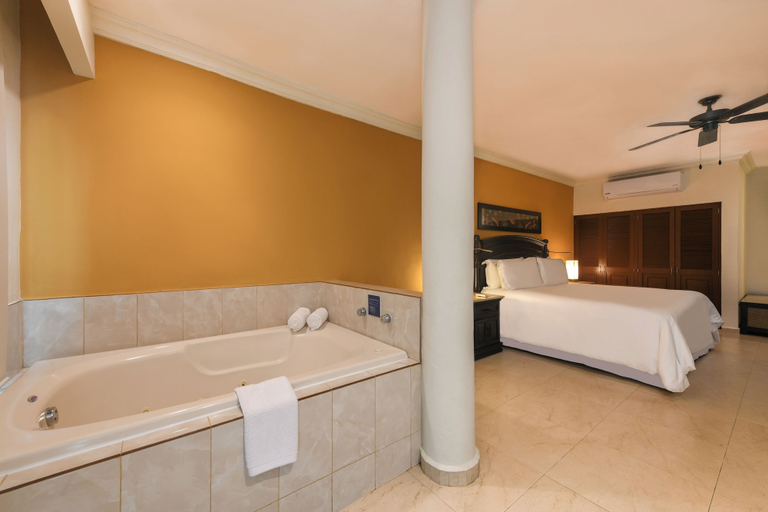 Bedroom 4, El Dorado Seaside Palms, All & More Inclusive - Adults Only - All inclusive, Cozumel
