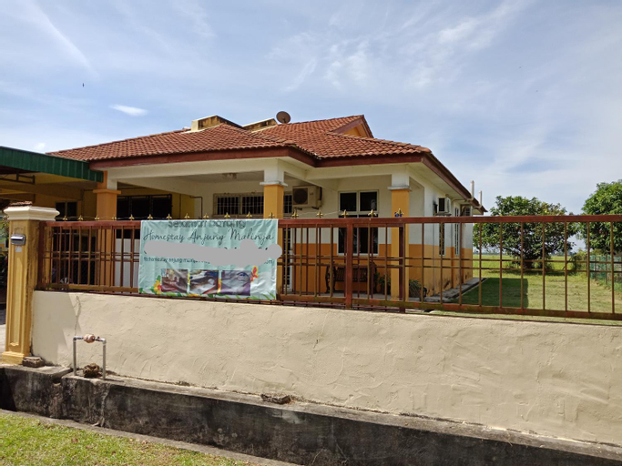 Homestay Anjung Malinja Private Pool Kedah, Yan