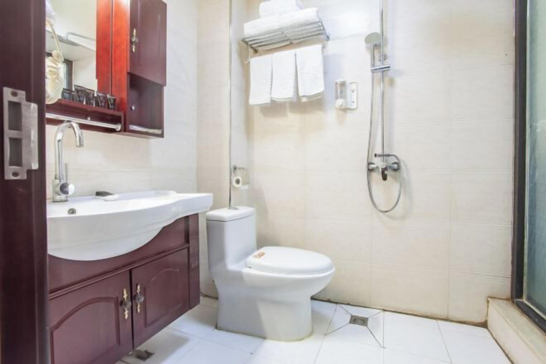Bathroom 4, Taishengyuan Hotel, Shuozhou