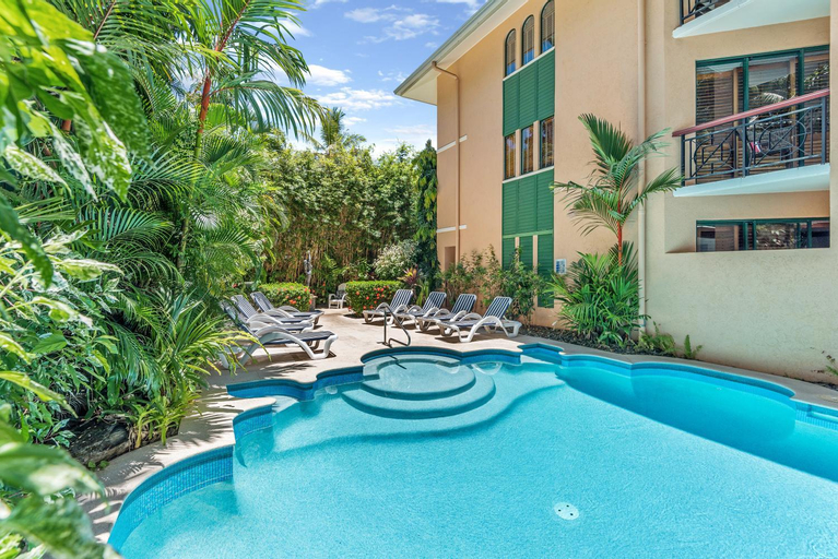 Swimming Pool 8