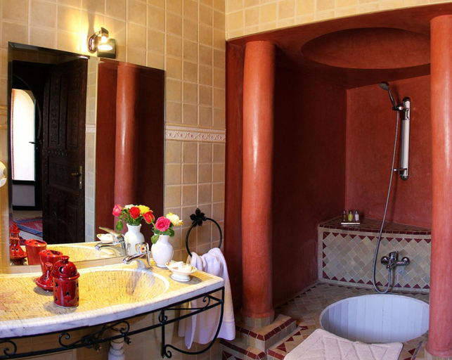 Bathroom 2, Dar Ouladna Guesthouse, Marrakech