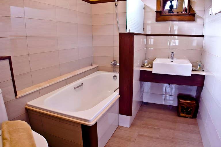 Bathroom 8