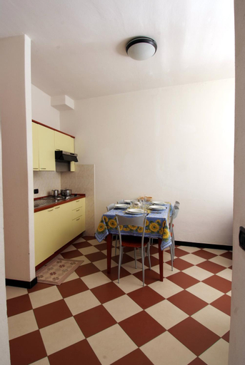 Dining Room 7