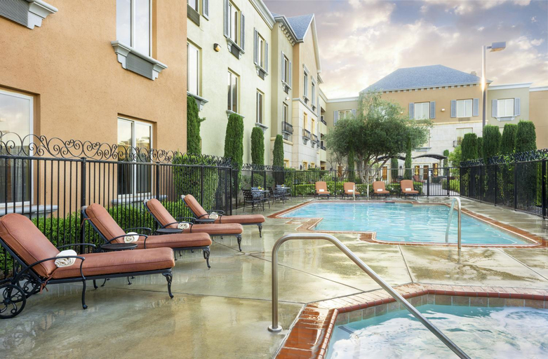 Sport & Beauty 5, Ayres Hotel Seal Beach - Cypress, Orange