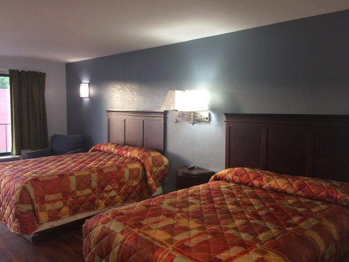 Bedroom 5, Gulf American Inns, DeKalb