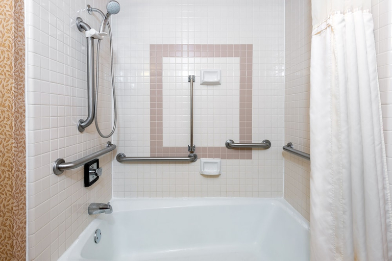 Bathroom 5, Capitol Plaza Hotel Jefferson City, Cole
