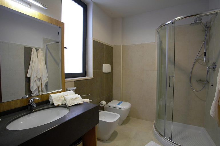 Bathroom 4, Hotel Messenion, Messina