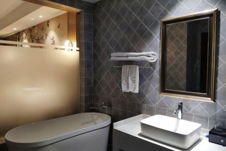 Bathroom 4, Qinyuan Zhixuan Hot Spring Hotel, Xianyang