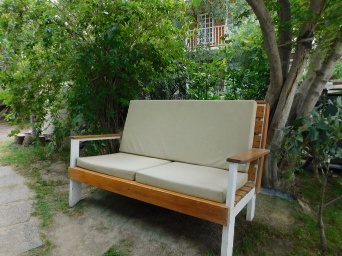 Others 5, Hosteria Teuly, Biedma