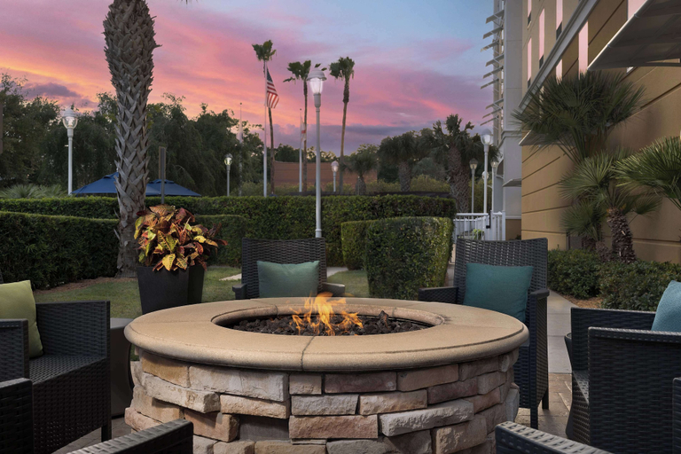 Food & Drinks 4, Hampton Inn & Suites Orlando-North/Altamonte Springs, Seminole