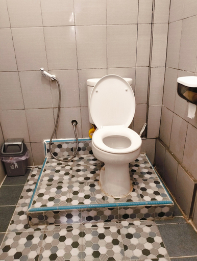 Bathroom 3, Riswan Homestay, Ternate