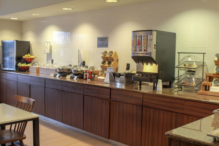 Food & Drinks 3, Fairfield Inn Kalamazoo West, Kalamazoo