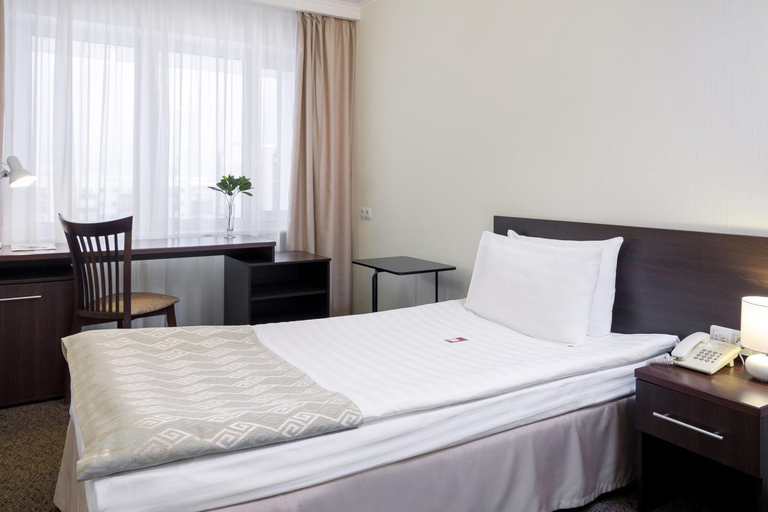 Others 5, Hotel Ural, Perm' gorsovet