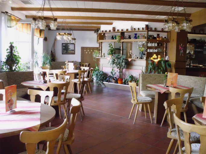 Food & Drinks 5, Mucha OHG Hotel Sembziner Hof, Mecklenburgische Seenplatte