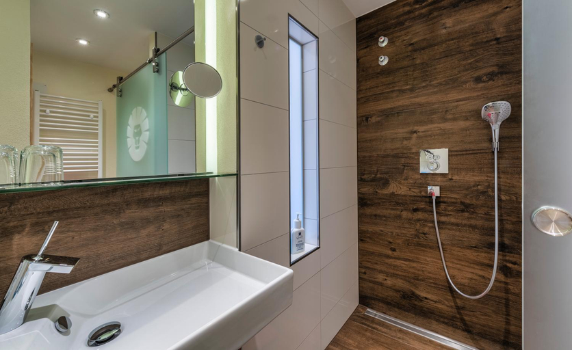 Bathroom, Danner´s Hotel Lowen, Rottweil