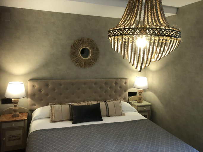 Bedroom 2, Hotel Boutique Balaitus, Huesca
