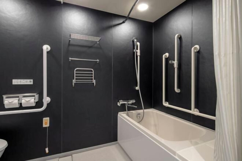 Bathroom 24