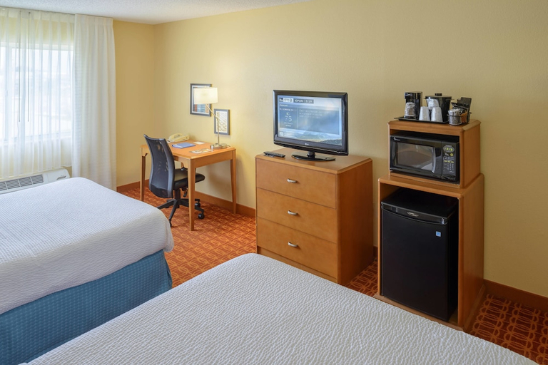 Bedroom 2, Fairfield Inn Joplin, Newton
