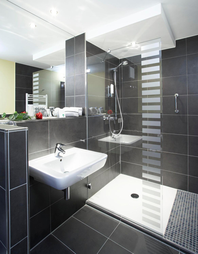 Bathroom 4, Hotel Central Regensburg CityCentre, Sure Hotel Collection by Best Western, Regensburg