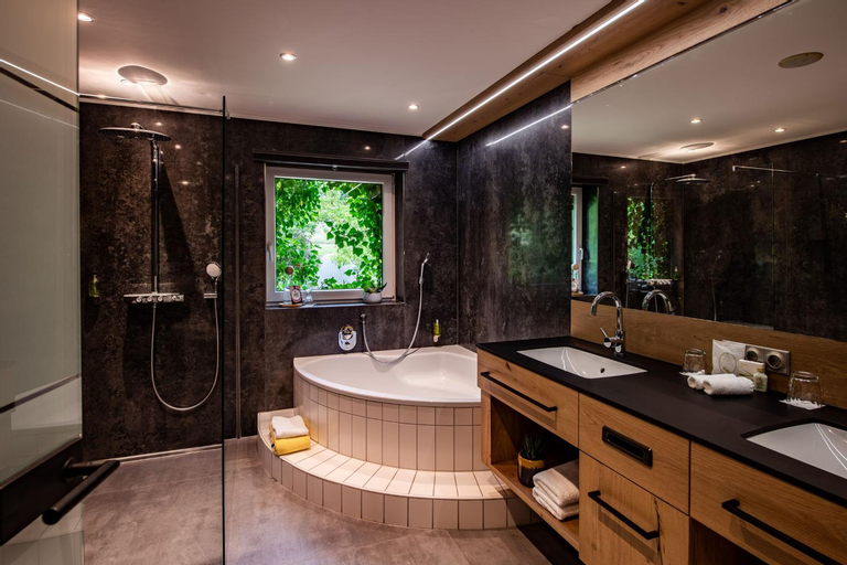 Bedroom 4, Sporthotel Leweck, Diekirch