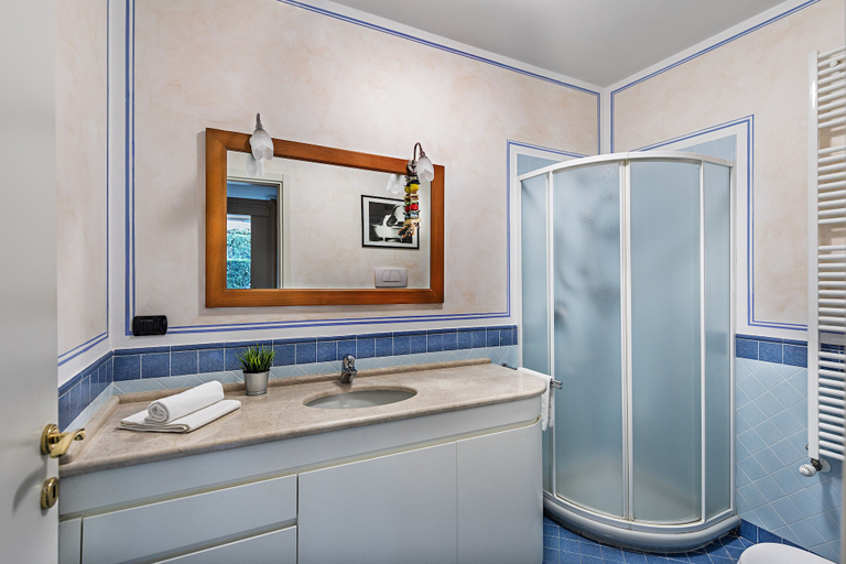Bathroom 4, Residence Villa Giulia 5-03 with pool by Wonderful Italy, Brescia