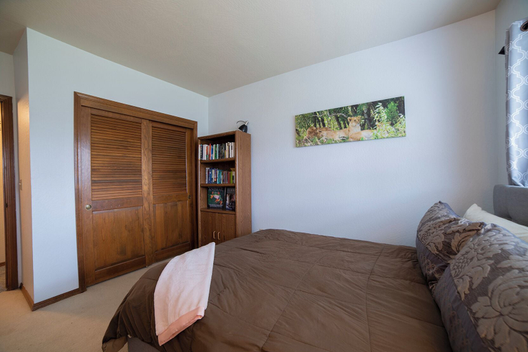 Bedroom 2, Sonora Splendor Stately 3 BDR on Secluded Lot!, Tuolumne