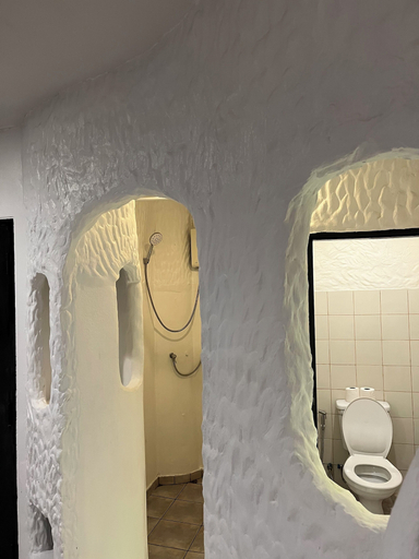 Bathroom 3, Big Boys' Bed & Burger, Phuket Island