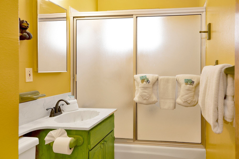 Bathroom 3, Nested Oaks Cottage #2234, San Bernardino