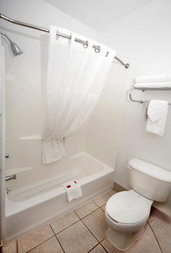 Bathroom 3, Ramada By Wyndham Keystone Near Mt Rushmore, Pennington