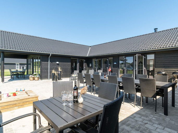 Food & Drinks 4, 5 Star Holiday Home in Norre Nebel, Varde