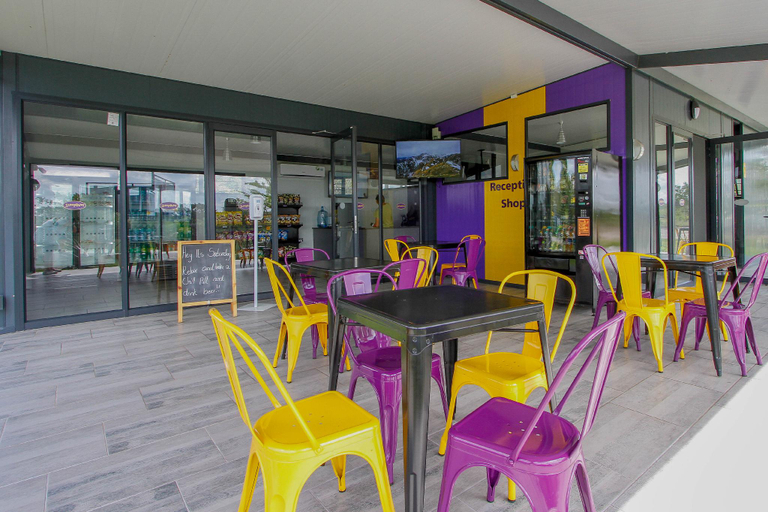Food & Drinks 5, SleepOver Upington, Siyanda