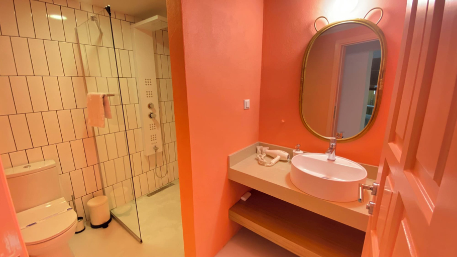 Bathroom 5, Bono Hotel Old Town, Marmaris