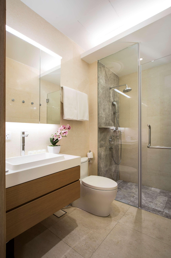 Bathroom 4, Pinetree Marina Resort, Johor Bahru