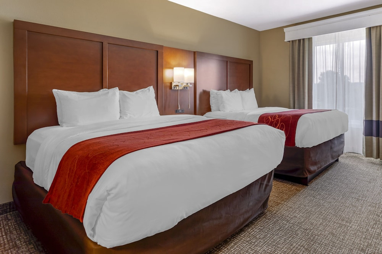Bedroom 3, Comfort Suites Knoxville North, Knox