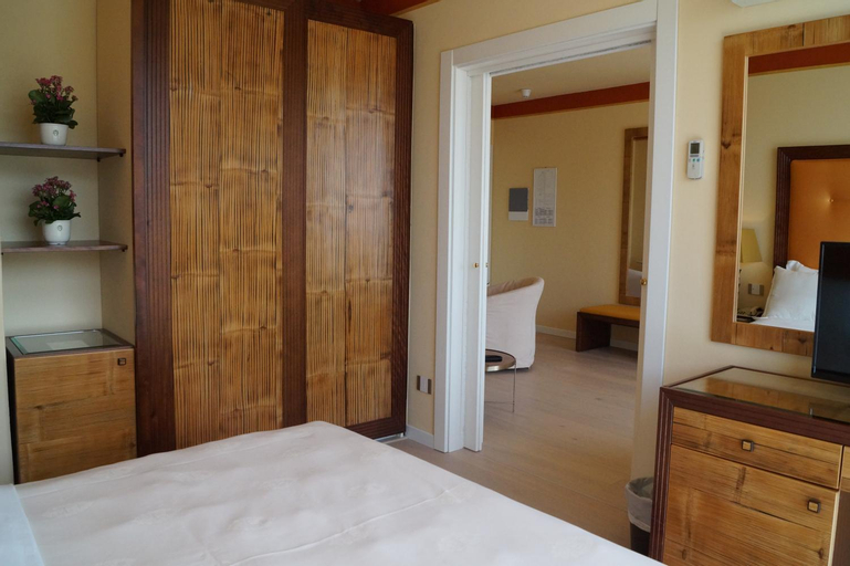 Bedroom 14
