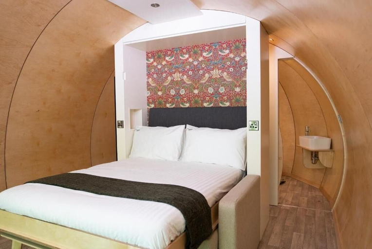Bedroom 2, Cardross Estate Glamping, Stirling