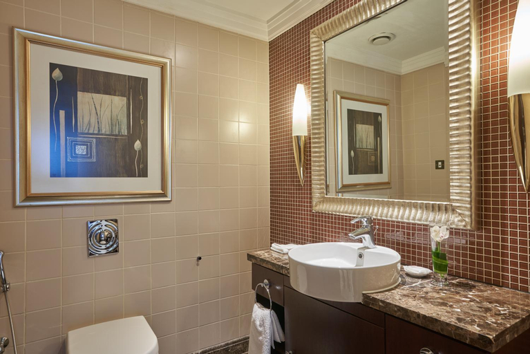 Bathroom 9