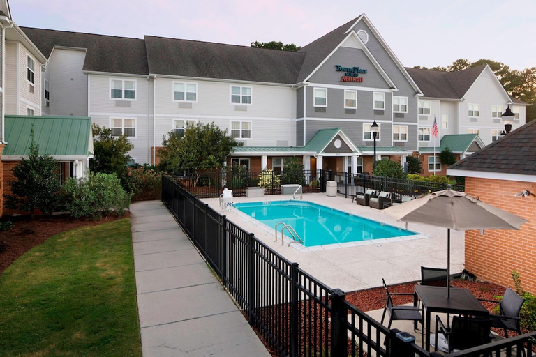 Sport & Beauty, Towneplace Suites By Marriott Jacksonville, Onslow