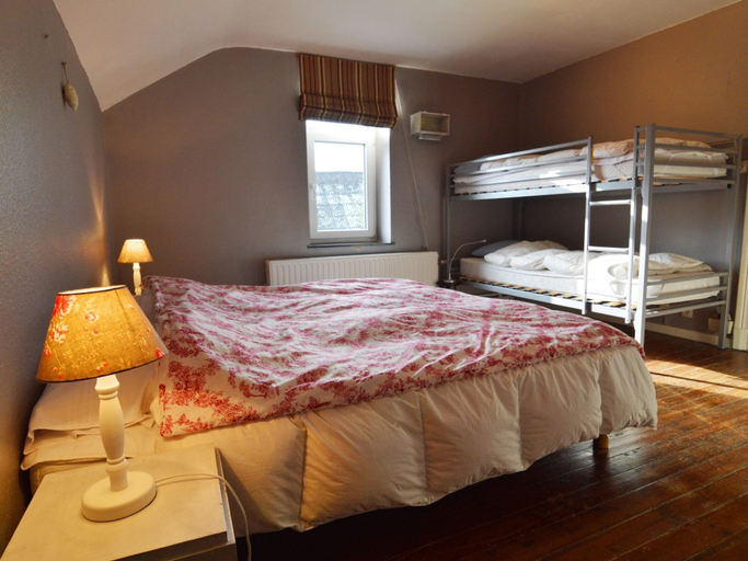 Bedroom 2, Stone-built Holiday Home in Dinant With Terrace, Namur