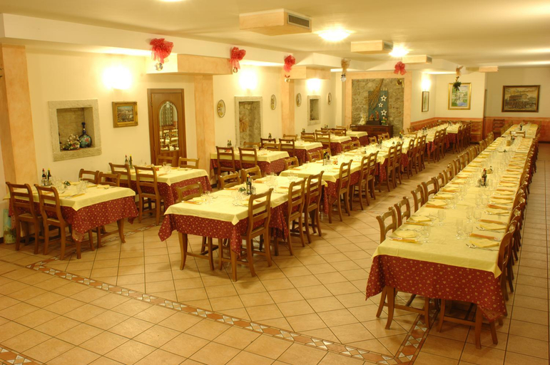 Food & Drinks 5, Ca Del Ponte, Verona
